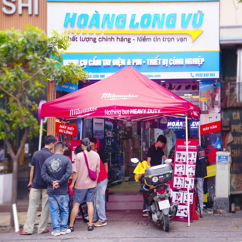 Hình ảnh hoạt động cửa hàng Hoàng Long Vũ